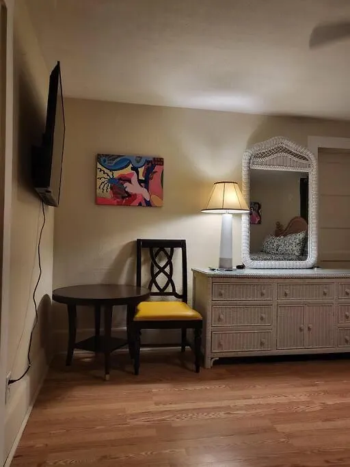 Large Studio1 Bedroom Or 2 Bedroom Apartment Nr Ocean Center Main St Walk To Beach Daytona Beach United States