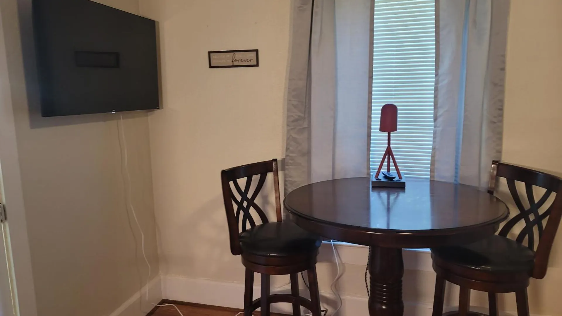 Large Studio1 Bedroom Or 2 Bedroom Apartment Nr Ocean Center Main St Walk To Beach Daytona Beach